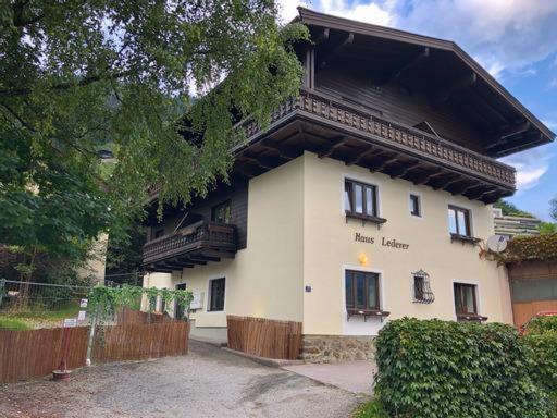 Zell Am See Lake View Apartment מראה חיצוני תמונה